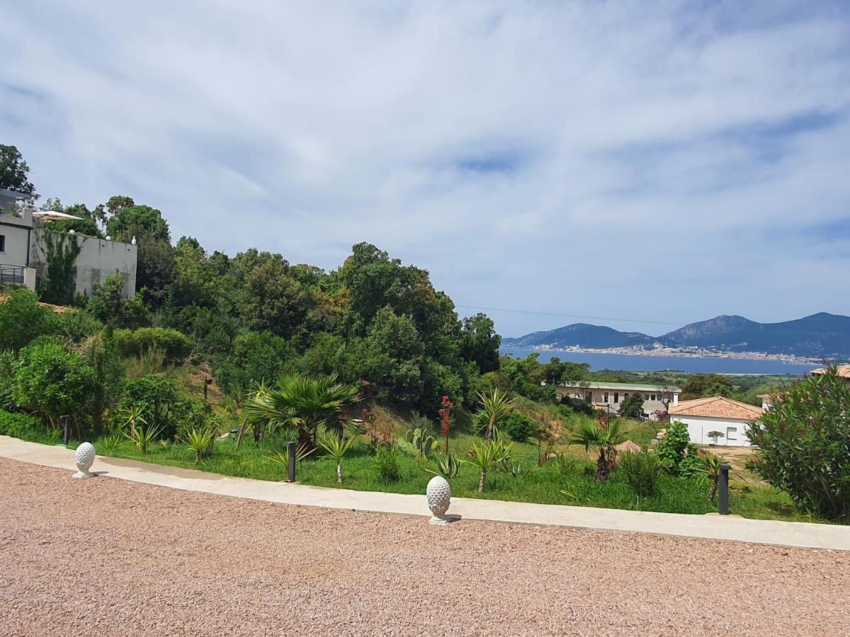 Appartement F2 Avec Terrasse De 35 M2 Bomorto - Porticcio Porticcio  Eksteriør bilde